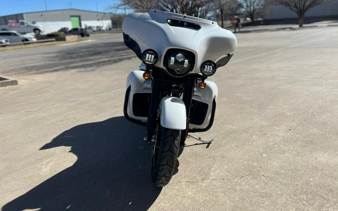 2024 Harley-Davidson® Ultra Limited White Onyx Pearl
