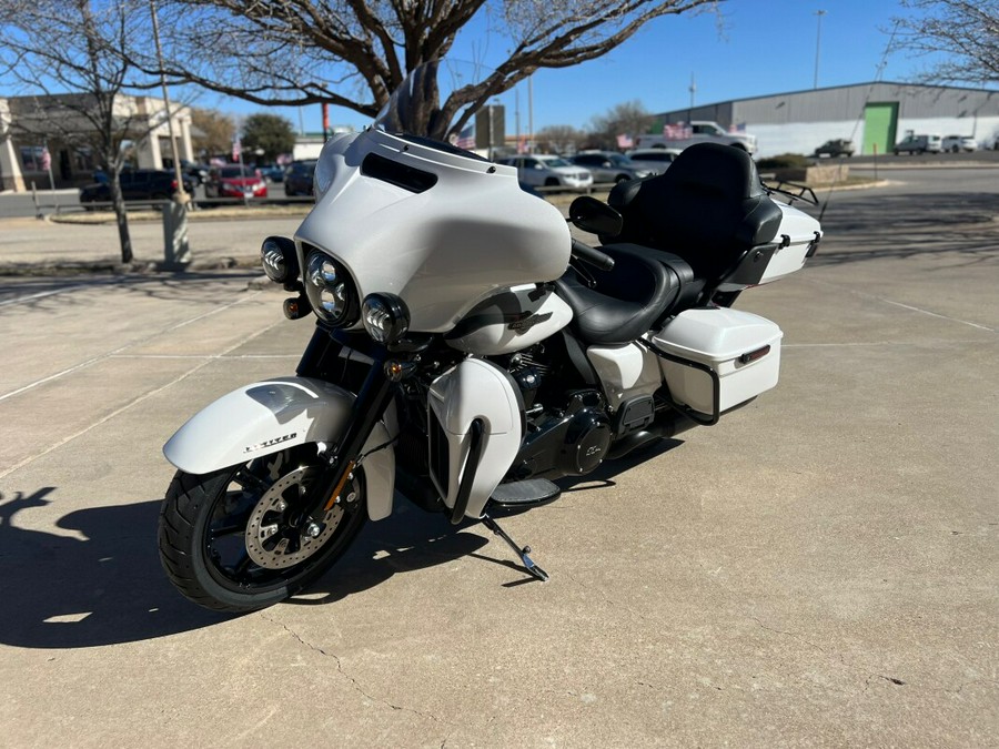 2024 Harley-Davidson® Ultra Limited White Onyx Pearl
