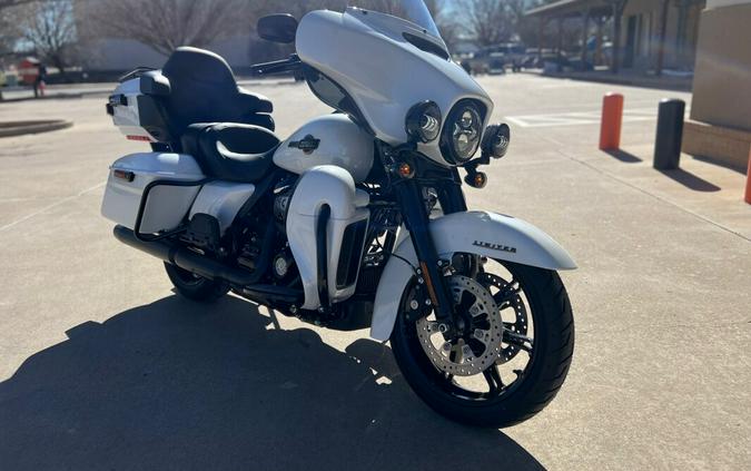 2024 Harley-Davidson® Ultra Limited White Onyx Pearl