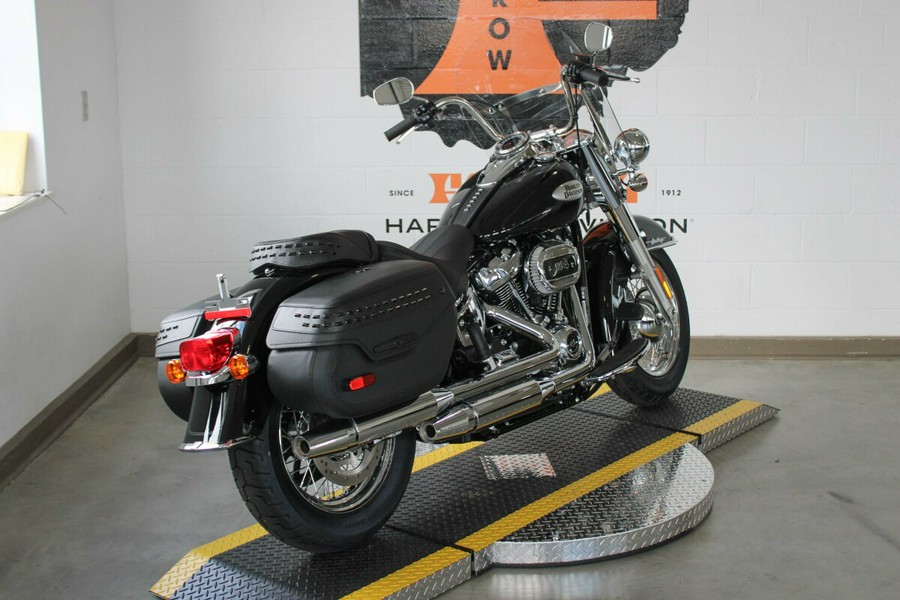 2024 Harley-Davidson Softail Heritage Classic Cruiser FLHCS