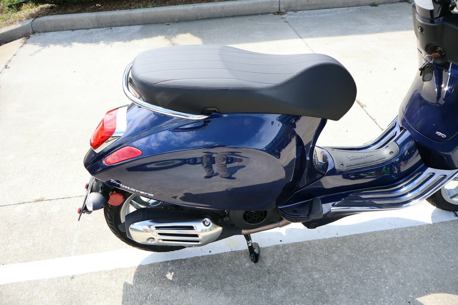 2025 Vespa Primavera 150 Tech