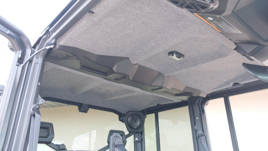 2026 CAN-AM DEFENDER MAX LIMITED CAB HD11