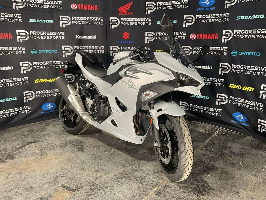 2024 Kawasaki EX500GRFNN