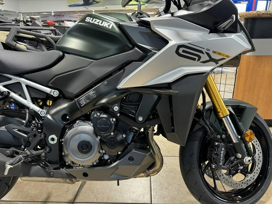 2024 Suzuki GSX-S1000GX Plus