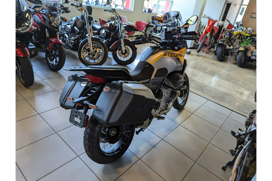 2024 Moto Guzzi Stelvio