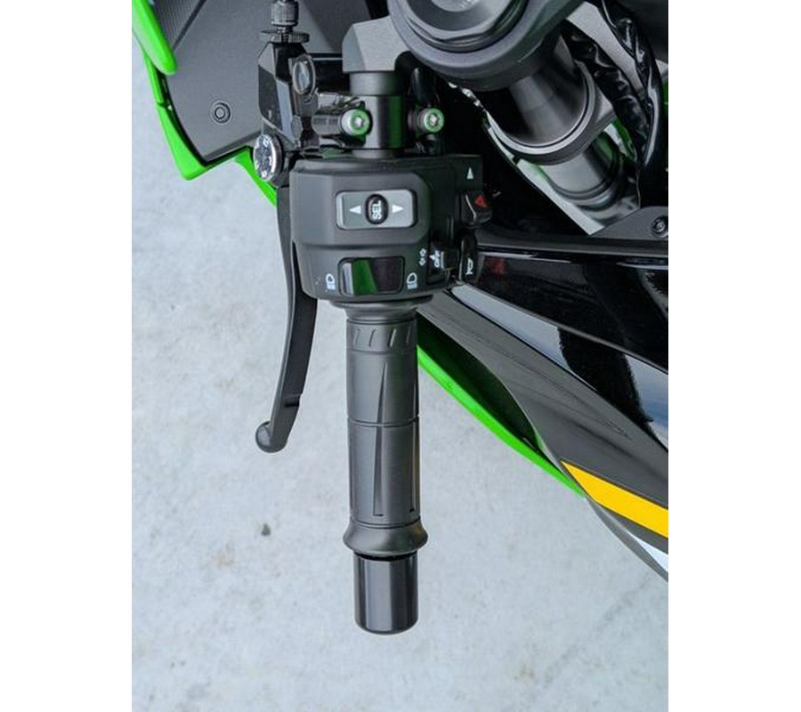 2025 Kawasaki Ninja® ZX™-6R ABS KRT Edition