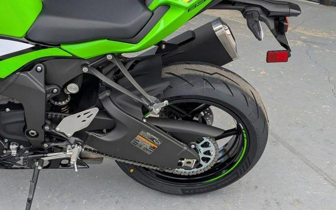 2025 Kawasaki Ninja® ZX™-6R ABS KRT Edition