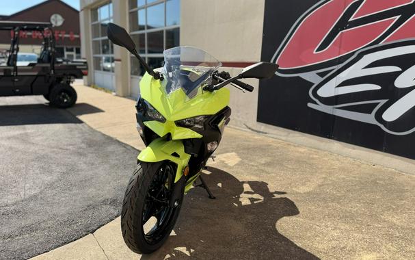2026 Kawasaki Ninja® 500 ABS