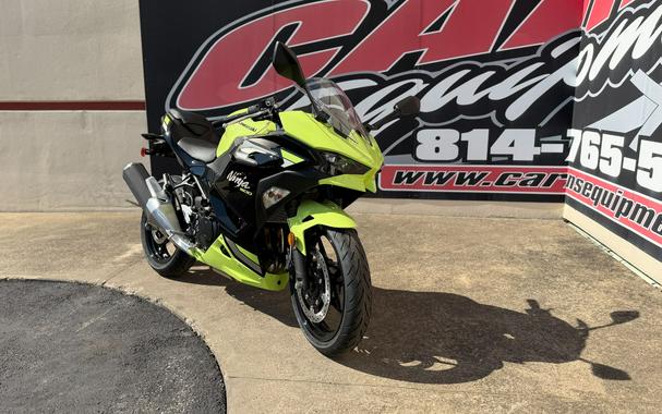 2026 Kawasaki Ninja® 500 ABS