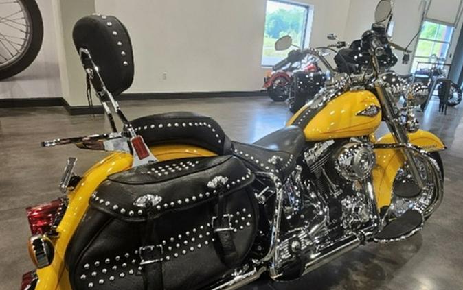 2011 Harley-Davidson Softail FLSTC - Heritage Classic