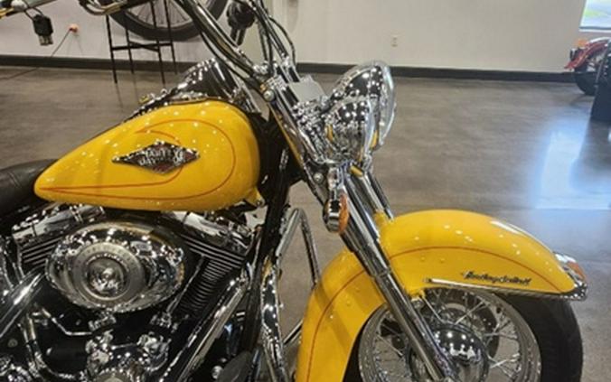 2011 Harley-Davidson Softail FLSTC - Heritage Classic