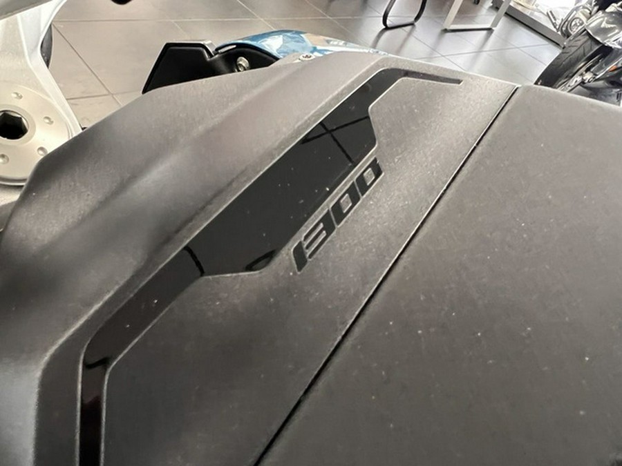 2026 BMW R 1300 R Snapper Rocks Blue 1300 R