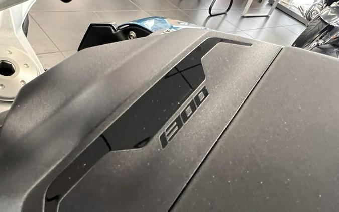 2026 BMW R 1300 R Snapper Rocks Blue 1300 R