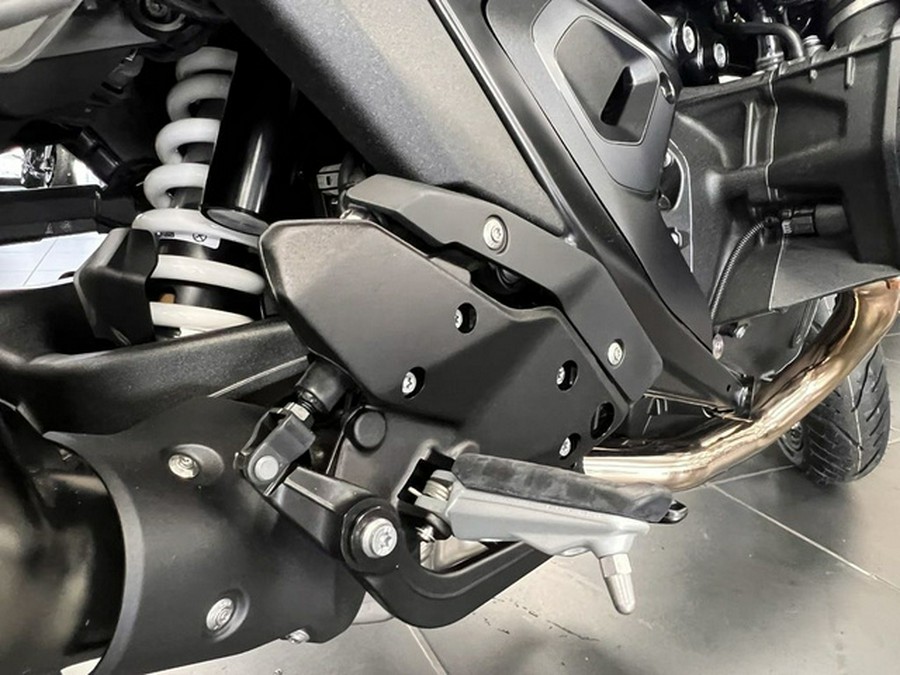 2026 BMW R 1300 R Snapper Rocks Blue 1300 R