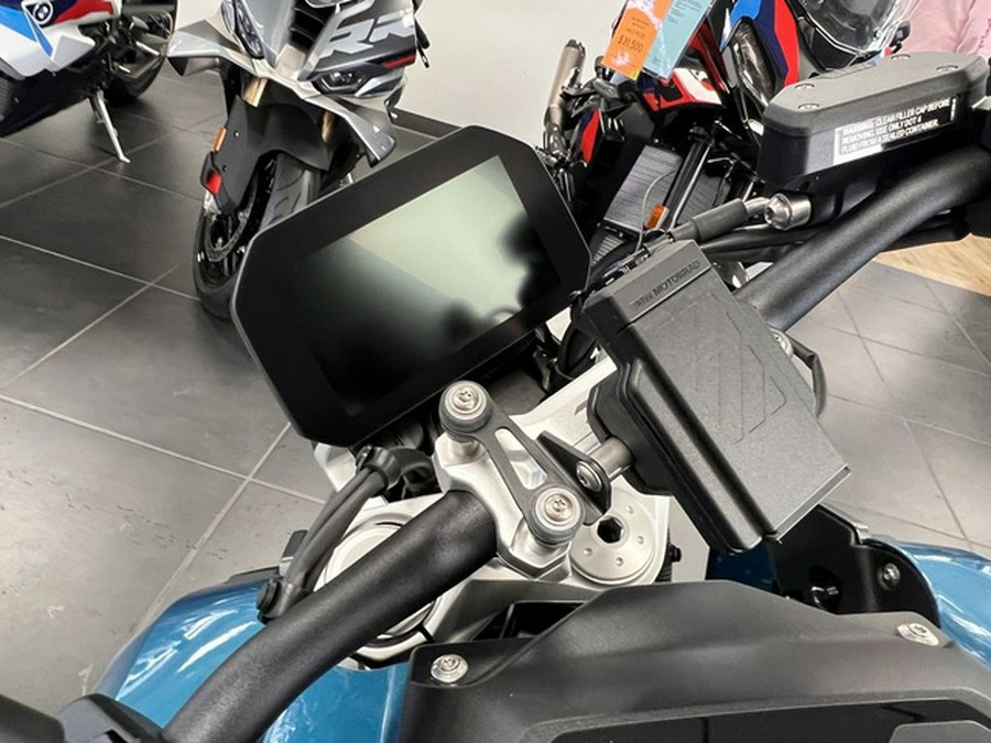 2026 BMW R 1300 R Snapper Rocks Blue 1300 R