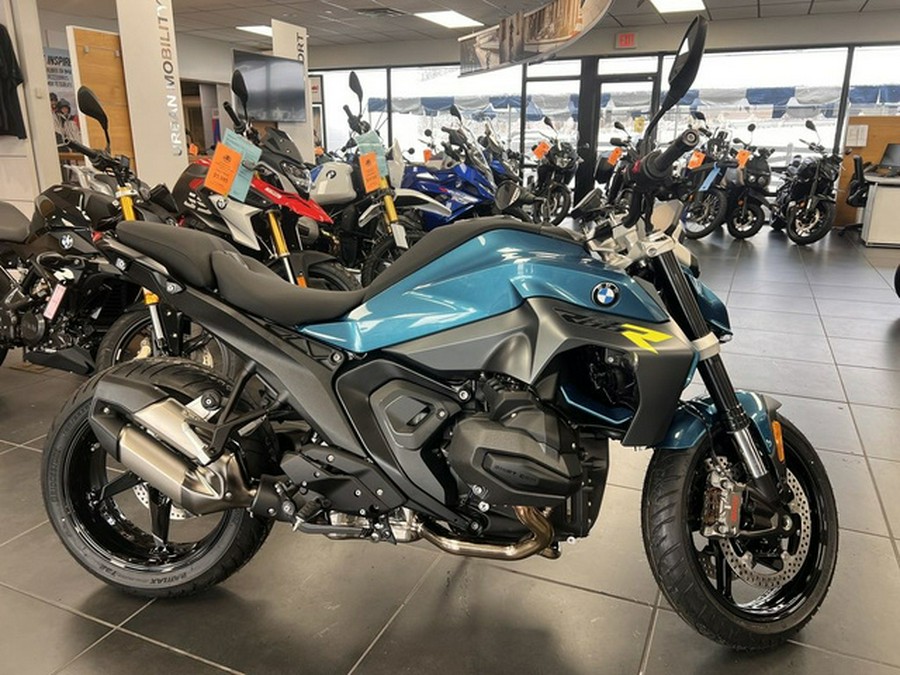 2026 BMW R 1300 R Snapper Rocks Blue 1300 R