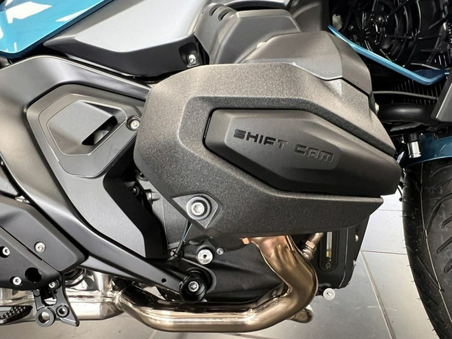 2026 BMW R 1300 R Snapper Rocks Blue 1300 R