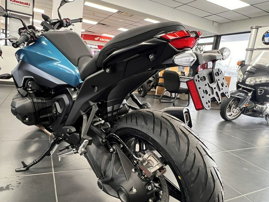 2026 BMW R 1300 R Snapper Rocks Blue 1300 R