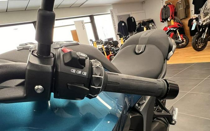 2026 BMW R 1300 R Snapper Rocks Blue 1300 R