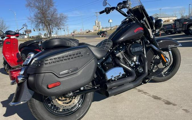 2021 Harley-Davidson® FLHCS - Heritage Classic 114