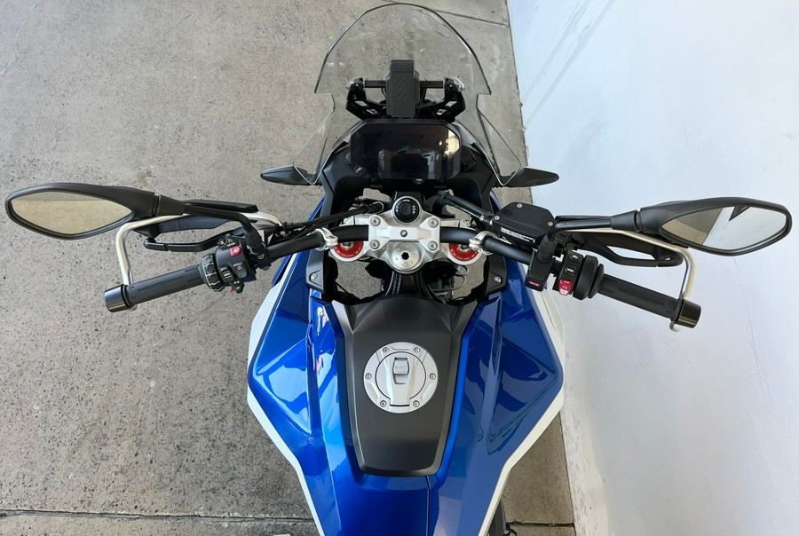 2026 BMW F900GS