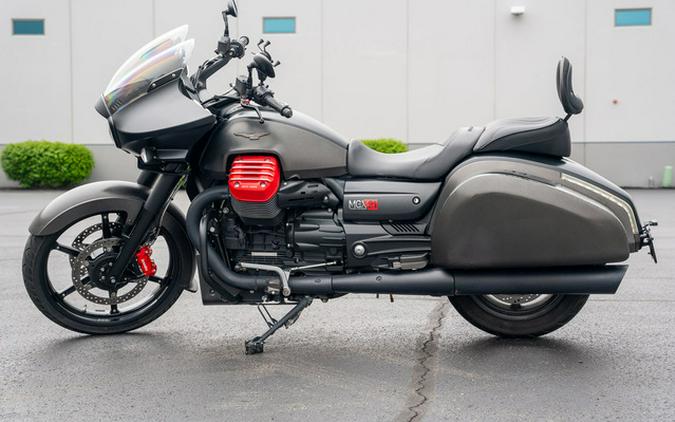 2017 Moto Guzzi MGX-21