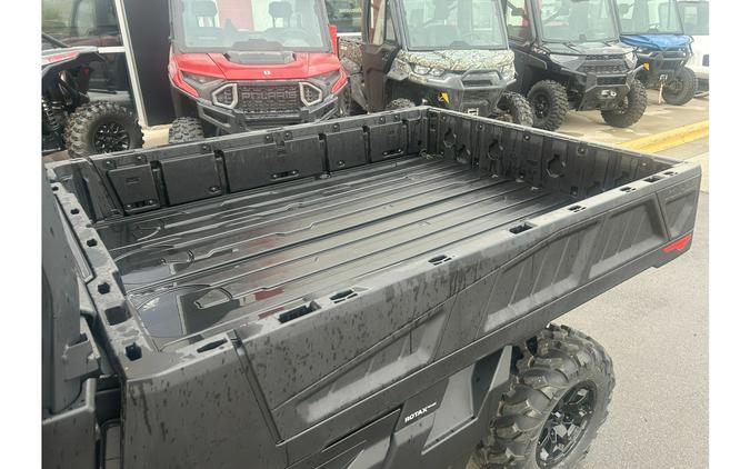 2026 Can-Am SSV DEF PRO XT 64 HD10 BK 26