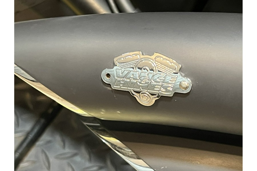 2016 Harley-Davidson® FLSTFBS