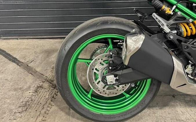 2025 Kawasaki Z900 SE ABS