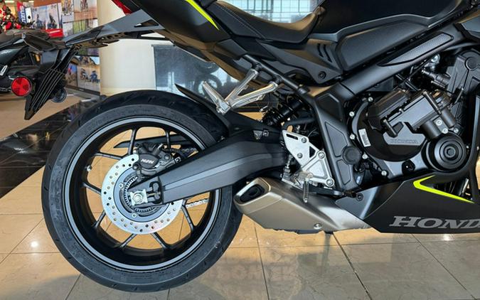 2026 Honda CBR650R E-Clutch