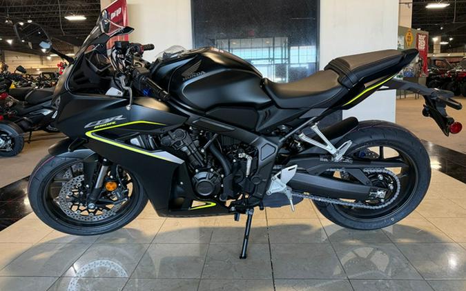 2026 Honda CBR650R E-Clutch