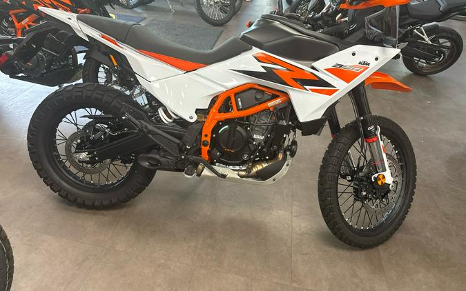 2026 KTM 390 Adventure R