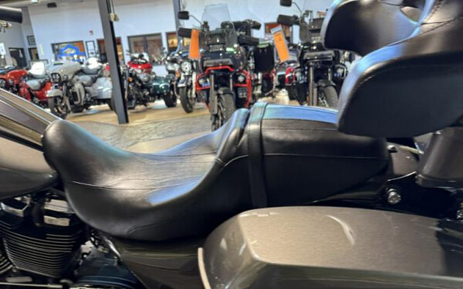 2023 Harley-Davidson Street Glide Special