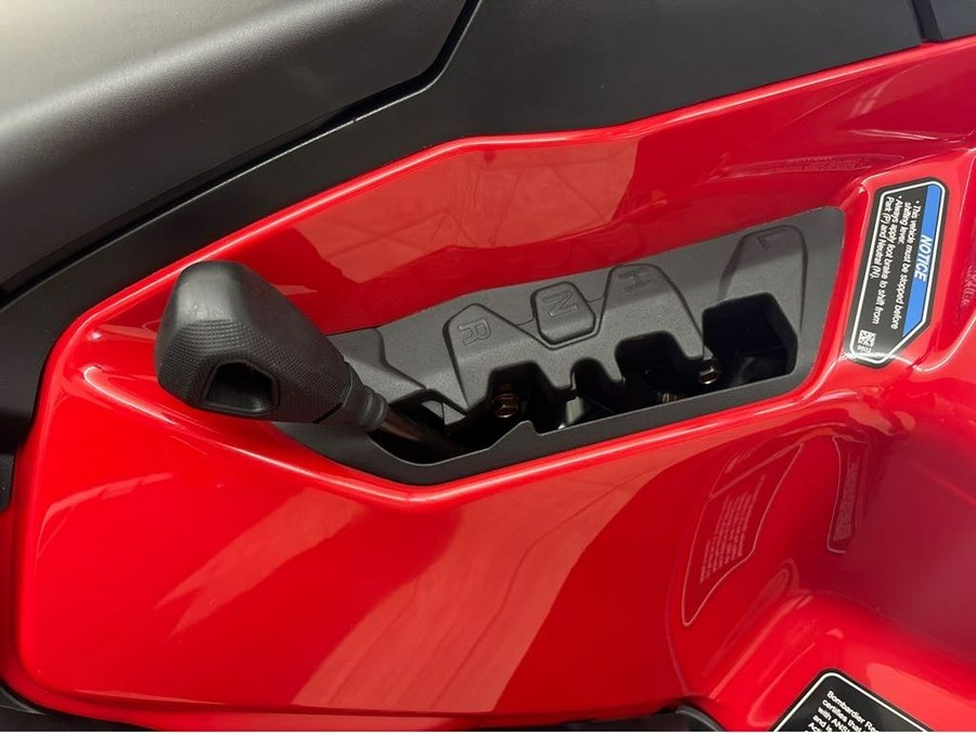 2025 Can-Am OUTLANDER DPS 500 -LEGION RED