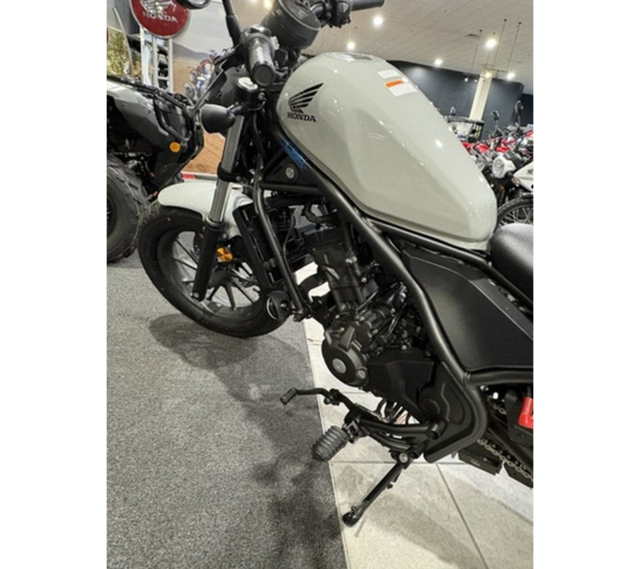 2026 Honda Rebel 300 E-Clutch