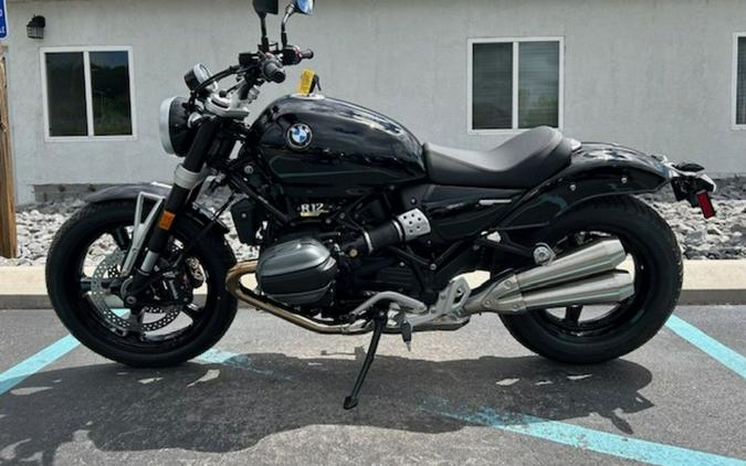 2024 BMW R 12 Blackstorm Metallic