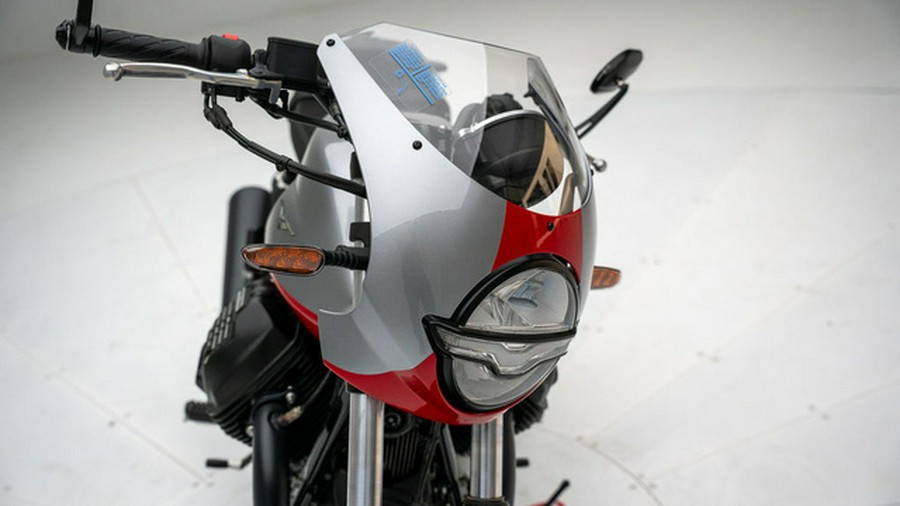 2024 Moto Guzzi V7 Stone Corsa