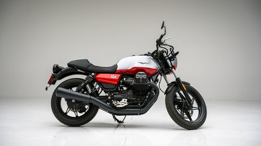 2024 Moto Guzzi V7 Stone Corsa
