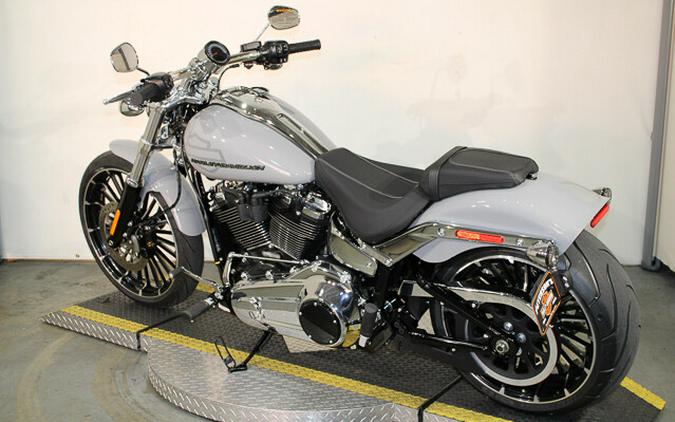 New 2025 Harley-Davidson Breakout Cruiser FXBR Motorcycle For Sale In Miami, Florida