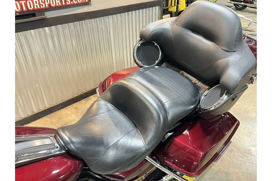 2017 Harley-Davidson® FLHTK