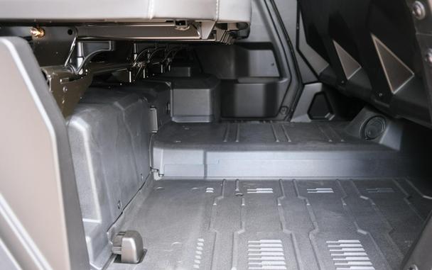 2026 CAN-AM DEFENDER MAX LIMITED CAB HD11