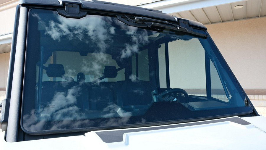 2026 CAN-AM DEFENDER MAX LIMITED CAB HD11