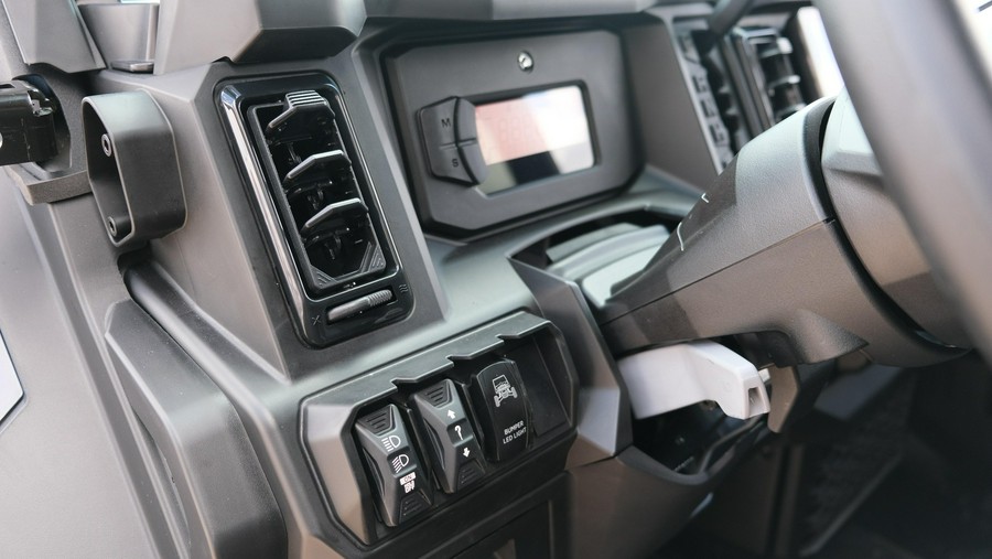 2026 CAN-AM DEFENDER MAX LIMITED CAB HD11