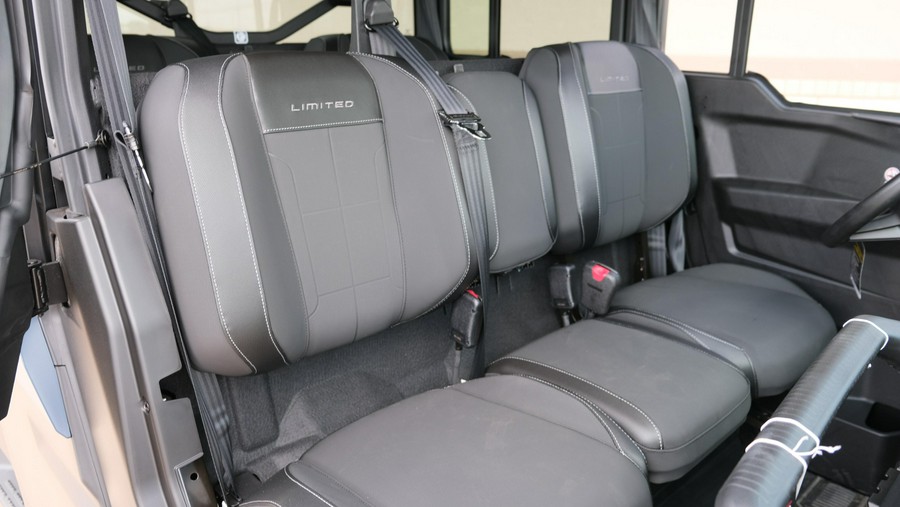 2026 CAN-AM DEFENDER MAX LIMITED CAB HD11