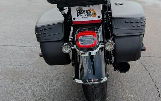 2025 Harley-Davidson® FLHC - Heritage Classic