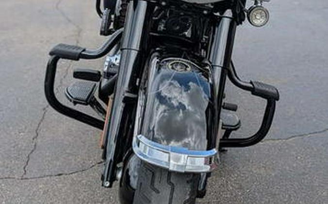 2025 Harley-Davidson® FLHC - Heritage Classic