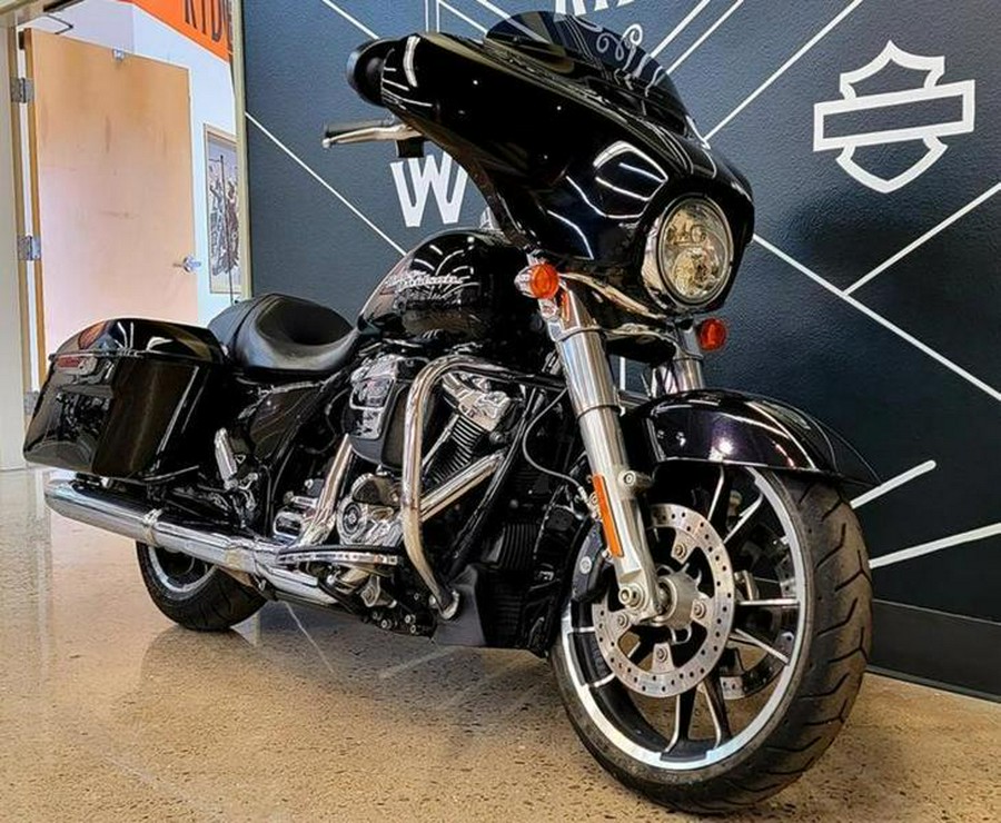 2020 Harley-Davidson® FLHX - Street Glide®