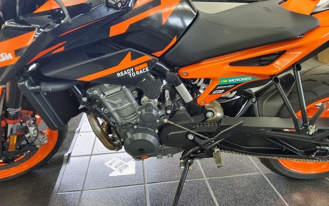 2022 KTM Duke 890 GP