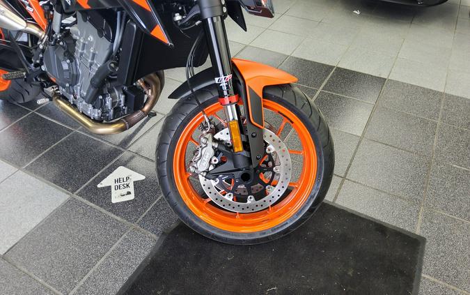 2022 KTM Duke 890 GP