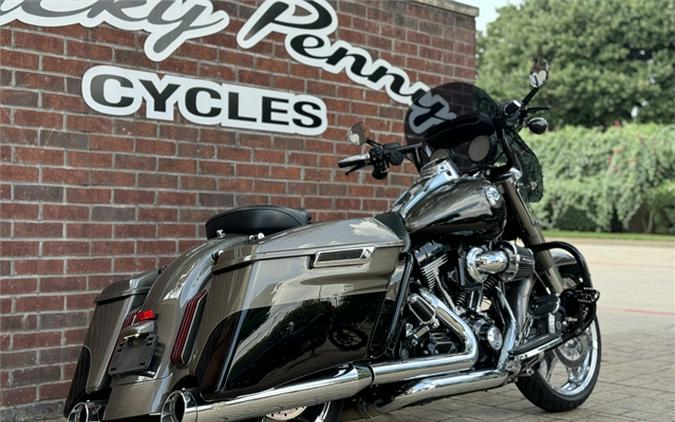 2014 Harley-Davidson CVO Road King